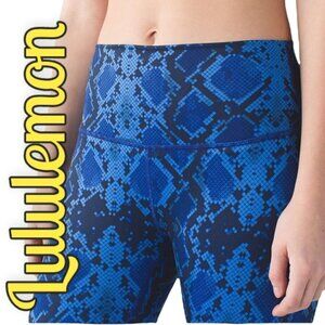 LULULEMON Speed IV Tights Mini Ziggy Snake Pipe Dream Blue, Size 2